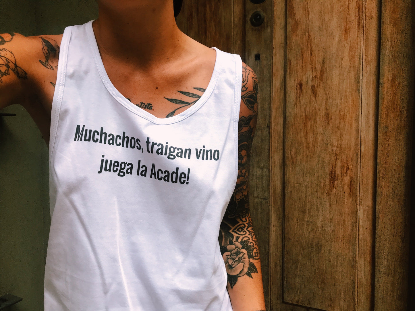 Traigan vino